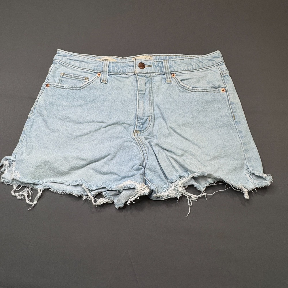 Universal Thread Vintage Midi Denim Shorts Light Wash Raw Hem Womens 12/31R